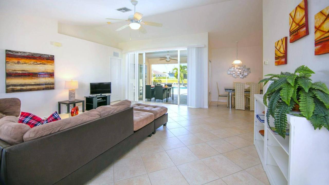 קייפ קורל !New! Villa Waterview מראה חיצוני תמונה